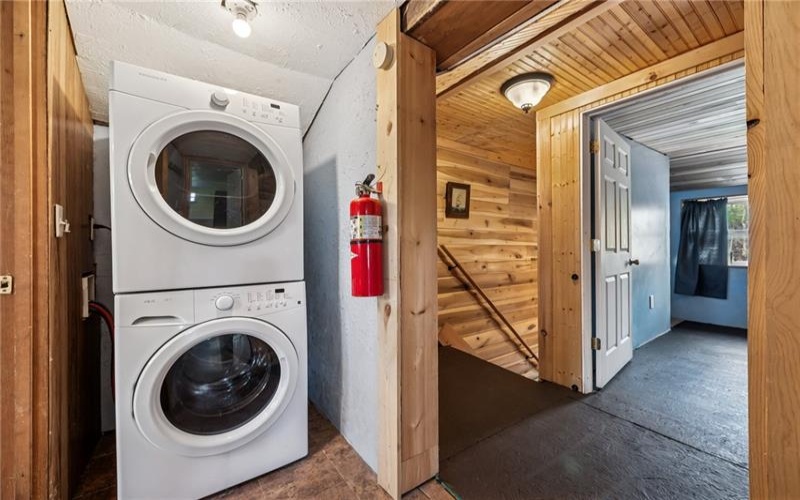 716 White Rd, White, 15490, 2 Bedrooms Bedrooms, ,1 BathroomBathrooms,Residential,For Sale,White Rd,1698272