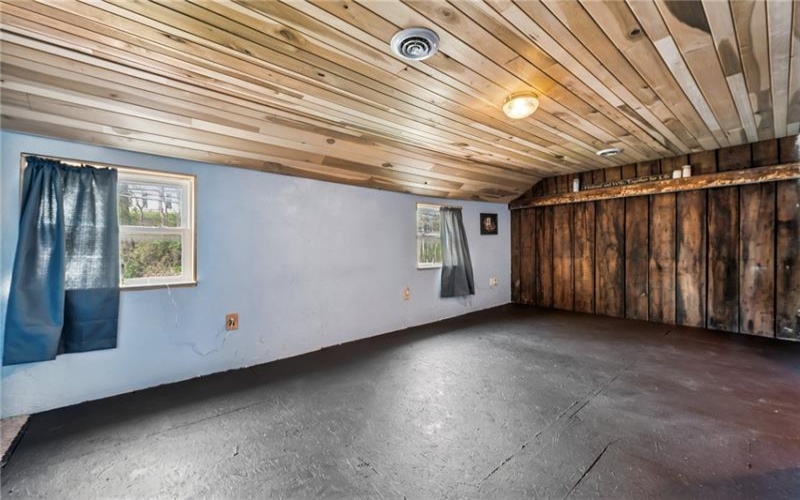716 White Rd, White, 15490, 2 Bedrooms Bedrooms, ,1 BathroomBathrooms,Residential,For Sale,White Rd,1698272