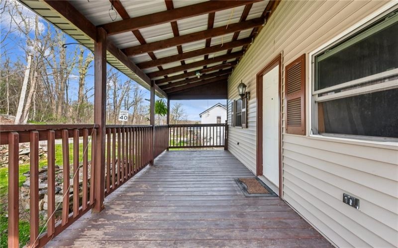 716 White Rd, White, 15490, 2 Bedrooms Bedrooms, ,1 BathroomBathrooms,Residential,For Sale,White Rd,1698272