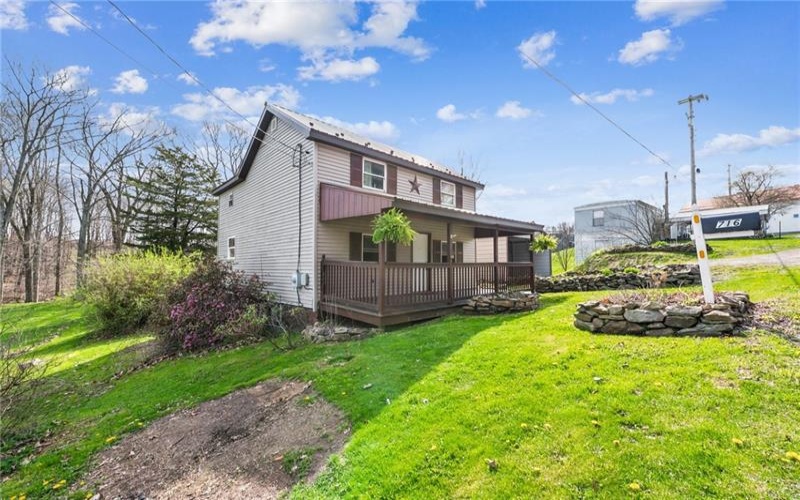 716 White Rd, White, 15490, 2 Bedrooms Bedrooms, ,1 BathroomBathrooms,Residential,For Sale,White Rd,1698272