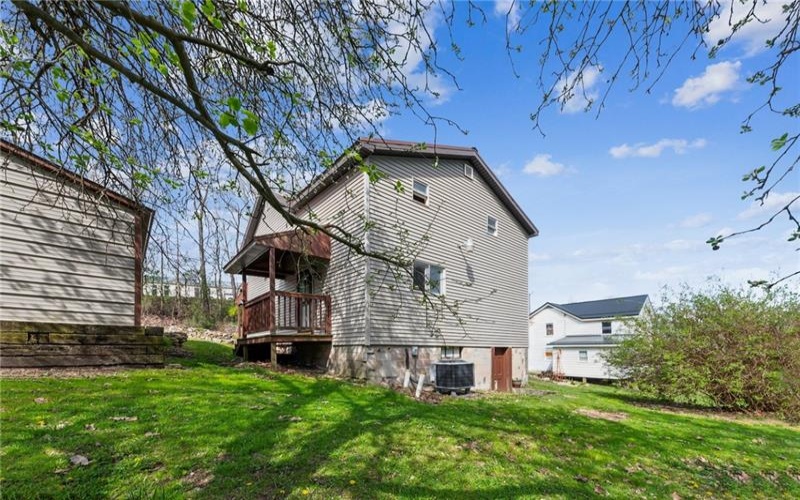716 White Rd, White, 15490, 2 Bedrooms Bedrooms, ,1 BathroomBathrooms,Residential,For Sale,White Rd,1698272