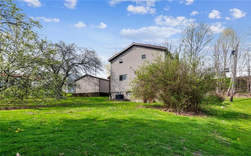 716 White Rd, White, 15490, 2 Bedrooms Bedrooms, ,1 BathroomBathrooms,Residential,For Sale,White Rd,1698272