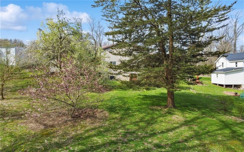 716 White Rd, White, 15490, 2 Bedrooms Bedrooms, ,1 BathroomBathrooms,Residential,For Sale,White Rd,1698272