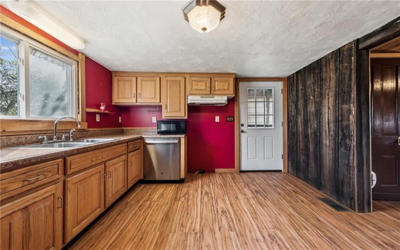 716 White Rd, White, 15490, 2 Bedrooms Bedrooms, ,1 BathroomBathrooms,Residential,For Sale,White Rd,1698272
