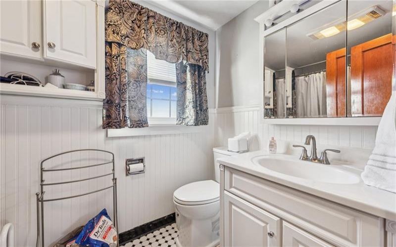 19 Frick Avenue, Mt Pleasant, 15666, 3 Bedrooms Bedrooms, 8 Rooms Rooms,3 BathroomsBathrooms,Residential,For Sale,Frick Avenue,1698282