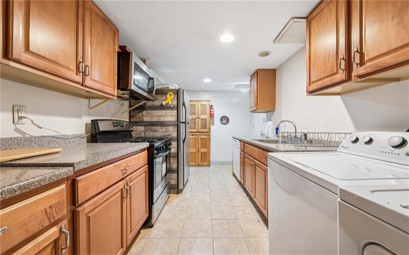 19 Frick Avenue, Mt Pleasant, 15666, 3 Bedrooms Bedrooms, 8 Rooms Rooms,3 BathroomsBathrooms,Residential,For Sale,Frick Avenue,1698282