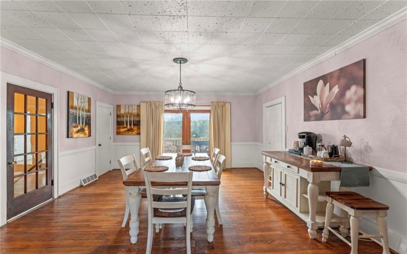 408 Wade Ave, Washington, 15301, 5 Bedrooms Bedrooms, 14 Rooms Rooms,3 BathroomsBathrooms,Residential,For Sale,Wade Ave,1698310