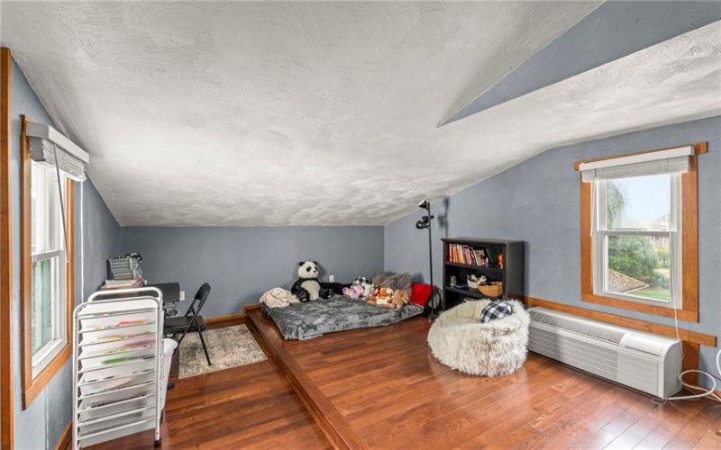 408 Wade Ave, Washington, 15301, 5 Bedrooms Bedrooms, 14 Rooms Rooms,3 BathroomsBathrooms,Residential,For Sale,Wade Ave,1698310