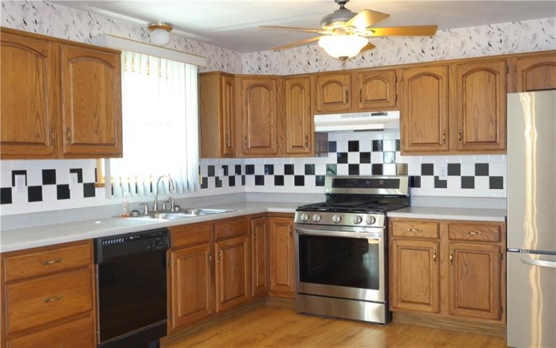 317 Fairview Dr, Irwin, 15642, 3 Bedrooms Bedrooms, 7 Rooms Rooms,1.1 BathroomsBathrooms,Residential,For Sale,Fairview Dr,1698317