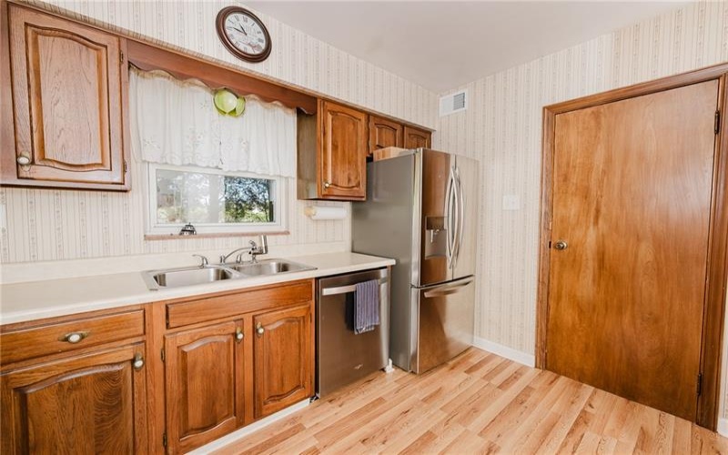 701 Idaho Dr, New Kensington, 15068, 3 Bedrooms Bedrooms, 6 Rooms Rooms,2.1 BathroomsBathrooms,Residential,For Sale,Idaho Dr,1698319