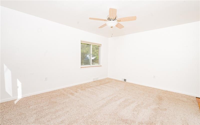701 Idaho Dr, New Kensington, 15068, 3 Bedrooms Bedrooms, 6 Rooms Rooms,2.1 BathroomsBathrooms,Residential,For Sale,Idaho Dr,1698319