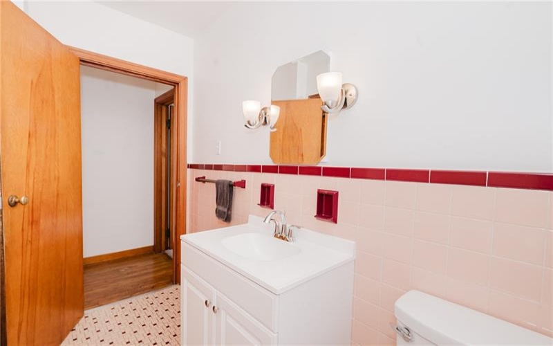701 Idaho Dr, New Kensington, 15068, 3 Bedrooms Bedrooms, 6 Rooms Rooms,2.1 BathroomsBathrooms,Residential,For Sale,Idaho Dr,1698319