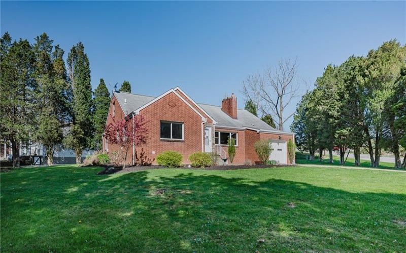 701 Idaho Dr, New Kensington, 15068, 3 Bedrooms Bedrooms, 6 Rooms Rooms,2.1 BathroomsBathrooms,Residential,For Sale,Idaho Dr,1698319
