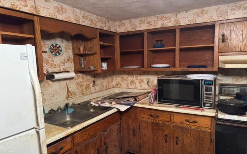27 California Dr, Daisytown, 15427, 2 Bedrooms Bedrooms, ,1 BathroomBathrooms,Residential,For Sale,California Dr,1698324