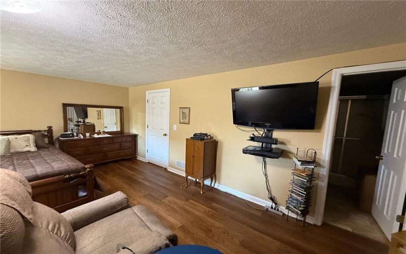 105 Woodstone Lane, New Kensington, 15068, 3 Bedrooms Bedrooms, 7 Rooms Rooms,2 BathroomsBathrooms,Residential,For Sale,Woodstone Lane,1698353
