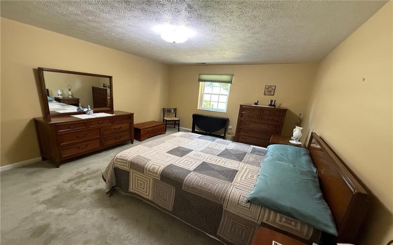 105 Woodstone Lane, New Kensington, 15068, 3 Bedrooms Bedrooms, 7 Rooms Rooms,2 BathroomsBathrooms,Residential,For Sale,Woodstone Lane,1698353