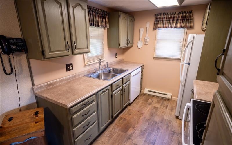 261 Lacock St, Washington, 15301, 3 Bedrooms Bedrooms, 9 Rooms Rooms,2 BathroomsBathrooms,Residential,For Sale,Lacock St,1698401