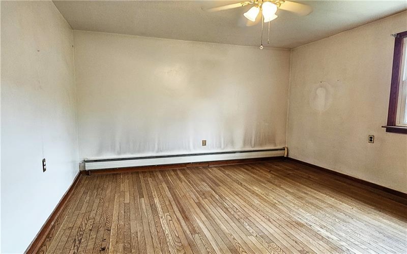 123 Fell Ave, Rostraver Township, 15012, 4 Bedrooms Bedrooms, 8 Rooms Rooms,2.1 BathroomsBathrooms,Residential,For Sale,Fell Ave,1698428