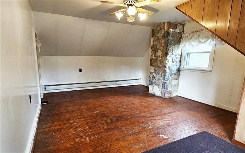 123 Fell Ave, Rostraver Township, 15012, 4 Bedrooms Bedrooms, 8 Rooms Rooms,2.1 BathroomsBathrooms,Residential,For Sale,Fell Ave,1698428