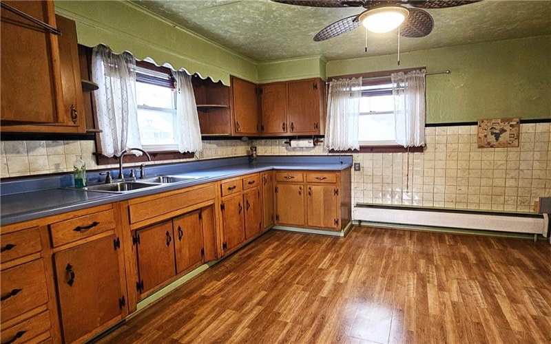 123 Fell Ave, Rostraver Township, 15012, 4 Bedrooms Bedrooms, 8 Rooms Rooms,2.1 BathroomsBathrooms,Residential,For Sale,Fell Ave,1698428