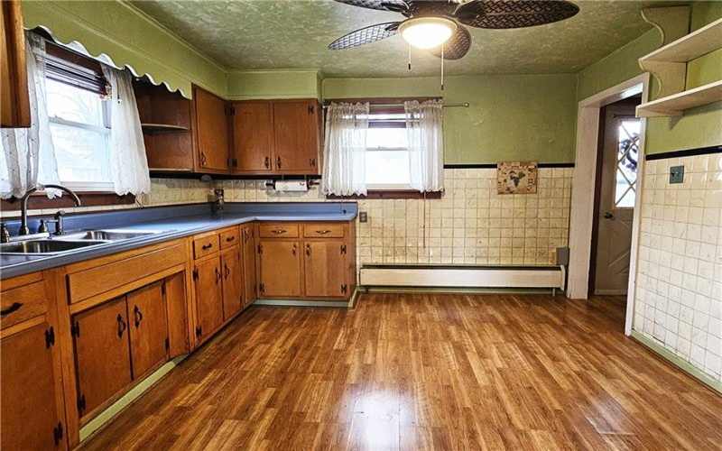 123 Fell Ave, Rostraver Township, 15012, 4 Bedrooms Bedrooms, 8 Rooms Rooms,2.1 BathroomsBathrooms,Residential,For Sale,Fell Ave,1698428