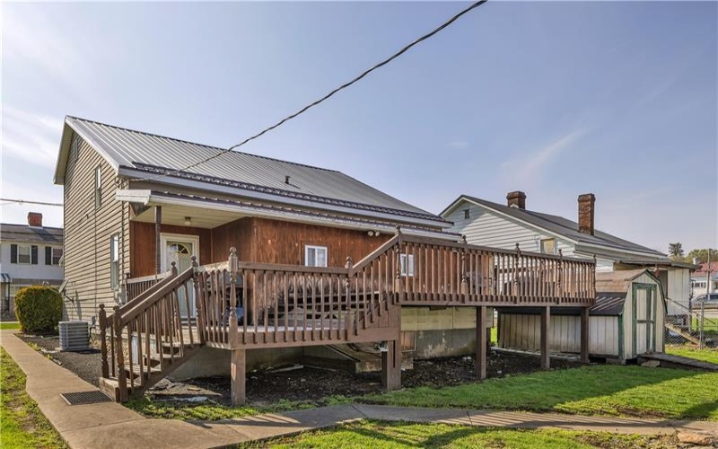6808 Low Street, Mount Pleasant, 15666, 3 Bedrooms Bedrooms, 7 Rooms Rooms,2 BathroomsBathrooms,Residential,For Sale,Low Street,1697964