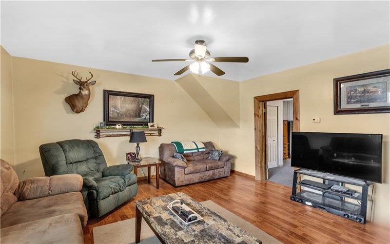 6808 Low Street, Mount Pleasant, 15666, 3 Bedrooms Bedrooms, 7 Rooms Rooms,2 BathroomsBathrooms,Residential,For Sale,Low Street,1697964