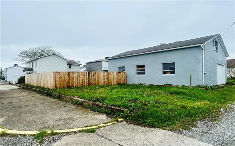 1300 Ridge Ave, Latrobe, 15650, 3 Bedrooms Bedrooms, ,1.1 BathroomsBathrooms,Residential,For Sale,Ridge Ave,1698455