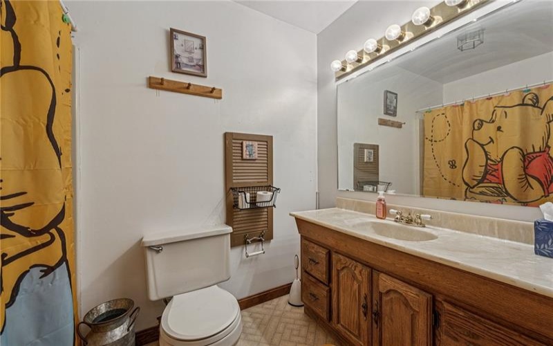 6 Elizabeth Ter, Jeannette, 15644, 3 Bedrooms Bedrooms, 7 Rooms Rooms,3 BathroomsBathrooms,Residential,For Sale,Elizabeth Ter,1698469