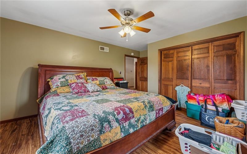 6 Elizabeth Ter, Jeannette, 15644, 3 Bedrooms Bedrooms, 7 Rooms Rooms,3 BathroomsBathrooms,Residential,For Sale,Elizabeth Ter,1698469