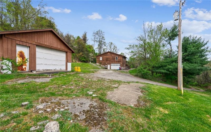 6 Elizabeth Ter, Jeannette, 15644, 3 Bedrooms Bedrooms, 7 Rooms Rooms,3 BathroomsBathrooms,Residential,For Sale,Elizabeth Ter,1698469