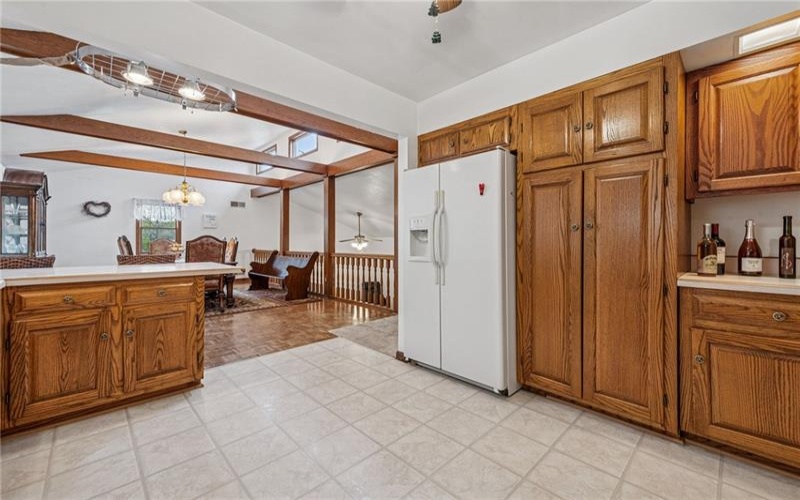 6 Elizabeth Ter, Jeannette, 15644, 3 Bedrooms Bedrooms, 7 Rooms Rooms,3 BathroomsBathrooms,Residential,For Sale,Elizabeth Ter,1698469