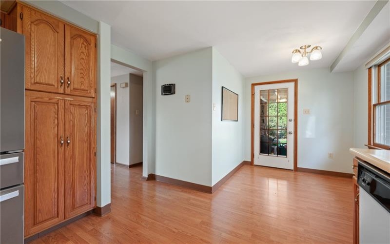 201 Cameron Dr, Irwin, 15642, 3 Bedrooms Bedrooms, 8 Rooms Rooms,2.1 BathroomsBathrooms,Residential,For Sale,Cameron Dr,1698479