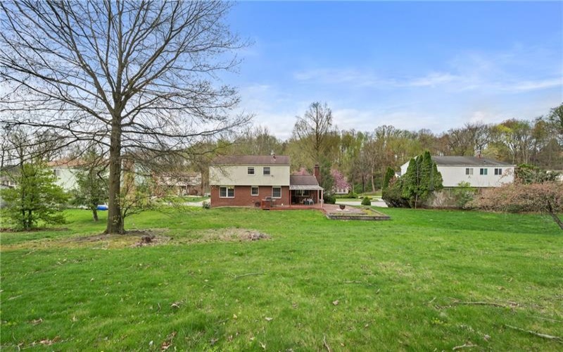 201 Cameron Dr, Irwin, 15642, 3 Bedrooms Bedrooms, 8 Rooms Rooms,2.1 BathroomsBathrooms,Residential,For Sale,Cameron Dr,1698479