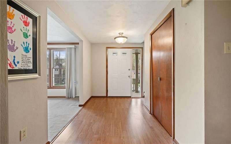 201 Cameron Dr, Irwin, 15642, 3 Bedrooms Bedrooms, 8 Rooms Rooms,2.1 BathroomsBathrooms,Residential,For Sale,Cameron Dr,1698479
