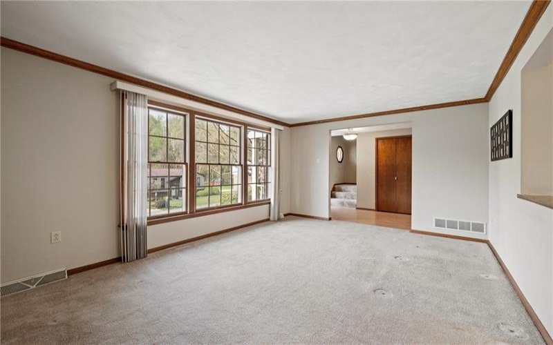 201 Cameron Dr, Irwin, 15642, 3 Bedrooms Bedrooms, 8 Rooms Rooms,2.1 BathroomsBathrooms,Residential,For Sale,Cameron Dr,1698479