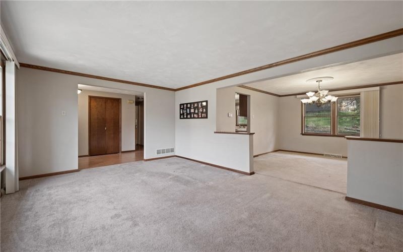 201 Cameron Dr, Irwin, 15642, 3 Bedrooms Bedrooms, 8 Rooms Rooms,2.1 BathroomsBathrooms,Residential,For Sale,Cameron Dr,1698479