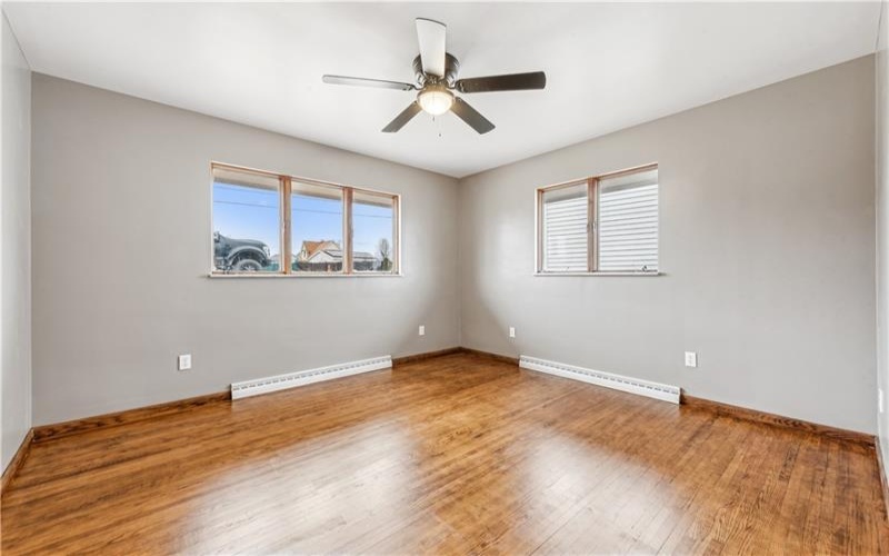 1545 Shrader Ave, Monessen, 15062, 3 Bedrooms Bedrooms, 10 Rooms Rooms,1.1 BathroomsBathrooms,Residential,For Sale,Shrader Ave,1688253