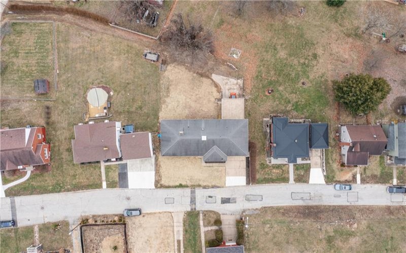 1545 Shrader Ave, Monessen, 15062, 3 Bedrooms Bedrooms, 10 Rooms Rooms,1.1 BathroomsBathrooms,Residential,For Sale,Shrader Ave,1688253