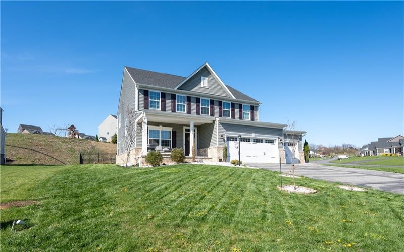 1103 Wedgewood Dr, Jeannette, 15644, 4 Bedrooms Bedrooms, ,2.1 BathroomsBathrooms,Residential,For Sale,Wedgewood Dr,1698500