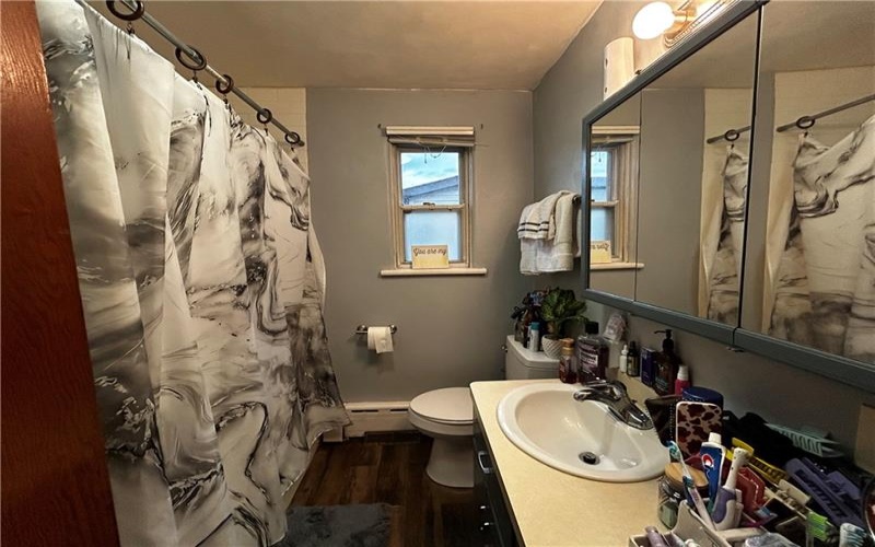 197 Ligonier St, New Florence, 15944, 4 Bedrooms Bedrooms, 9 Rooms Rooms,2 BathroomsBathrooms,Residential,For Sale,Ligonier St,1698519