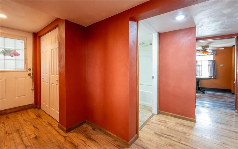 39 Kingston St, Youngstown, 15696, 2 Bedrooms Bedrooms, 5 Rooms Rooms,1 BathroomBathrooms,Residential,For Sale,Kingston St,1690782
