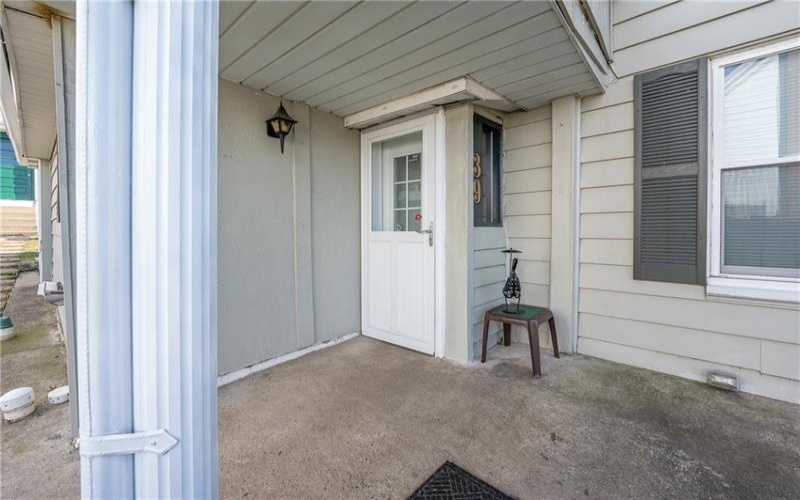 39 Kingston St, Youngstown, 15696, 2 Bedrooms Bedrooms, 5 Rooms Rooms,1 BathroomBathrooms,Residential,For Sale,Kingston St,1690782