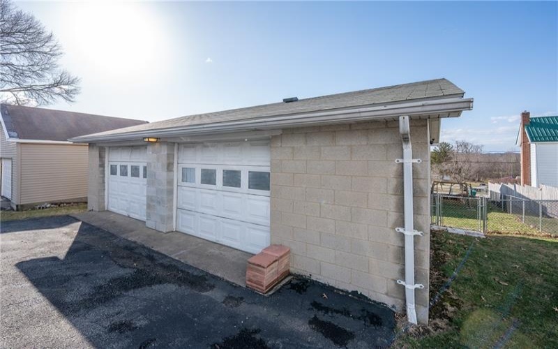 39 Kingston St, Youngstown, 15696, 2 Bedrooms Bedrooms, 5 Rooms Rooms,1 BathroomBathrooms,Residential,For Sale,Kingston St,1690782