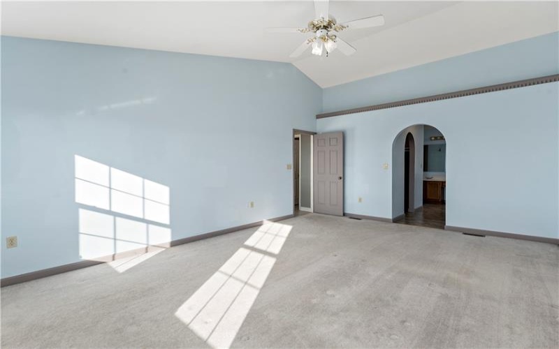 182 Markwood Dr, Canonsburg, 15317, 4 Bedrooms Bedrooms, 10 Rooms Rooms,2.1 BathroomsBathrooms,Residential,For Sale,Markwood Dr,1691636