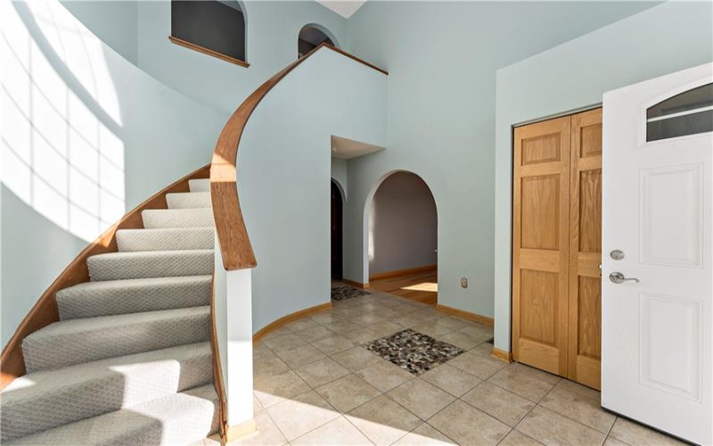 182 Markwood Dr, Canonsburg, 15317, 4 Bedrooms Bedrooms, 10 Rooms Rooms,2.1 BathroomsBathrooms,Residential,For Sale,Markwood Dr,1691636