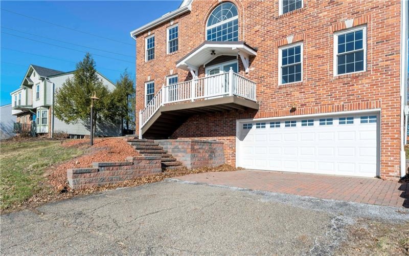 182 Markwood Dr, Canonsburg, 15317, 4 Bedrooms Bedrooms, 10 Rooms Rooms,2.1 BathroomsBathrooms,Residential,For Sale,Markwood Dr,1691636