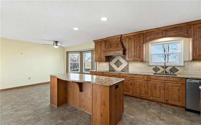 182 Markwood Dr, Canonsburg, 15317, 4 Bedrooms Bedrooms, 10 Rooms Rooms,2.1 BathroomsBathrooms,Residential,For Sale,Markwood Dr,1691636