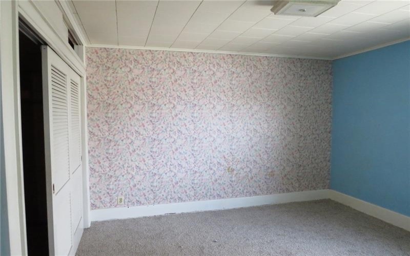 437 Shady Ave, Charleroi, 15022, 4 Bedrooms Bedrooms, 7 Rooms Rooms,1.1 BathroomsBathrooms,Residential,For Sale,Shady Ave,1693640