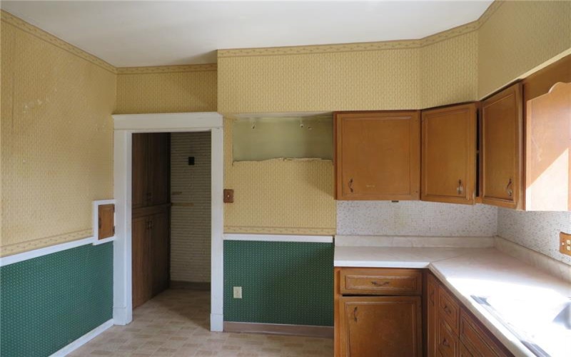 437 Shady Ave, Charleroi, 15022, 4 Bedrooms Bedrooms, 7 Rooms Rooms,1.1 BathroomsBathrooms,Residential,For Sale,Shady Ave,1693640